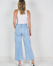 Load image into Gallery viewer, Porter Wide Leg Jeans Wash Denim
