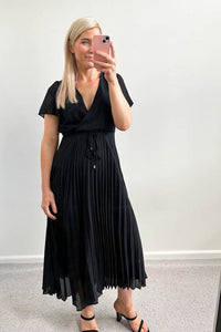 Lexus Maxi Dress Pleated Black