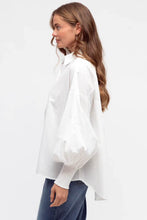 Load image into Gallery viewer, Label Of Love Shirred Cuff Shirt White
