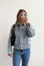 Load image into Gallery viewer, Bobbi Pocket Denim Jacket
