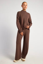 Load image into Gallery viewer, Front Seam Detail Knit Pants Espresso
