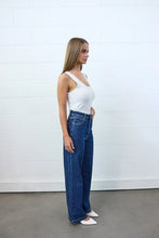 Load image into Gallery viewer, Abrand 94 High &amp; Wide Petite Tara Jeans
