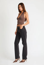 Load image into Gallery viewer, Abrand 95 Mid Straight Sophie Jeans
