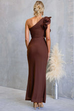 Load image into Gallery viewer, Meriden Maxi Dress Chocolate
