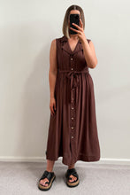 Load image into Gallery viewer, Maeve Maxi Dress Chocolate
