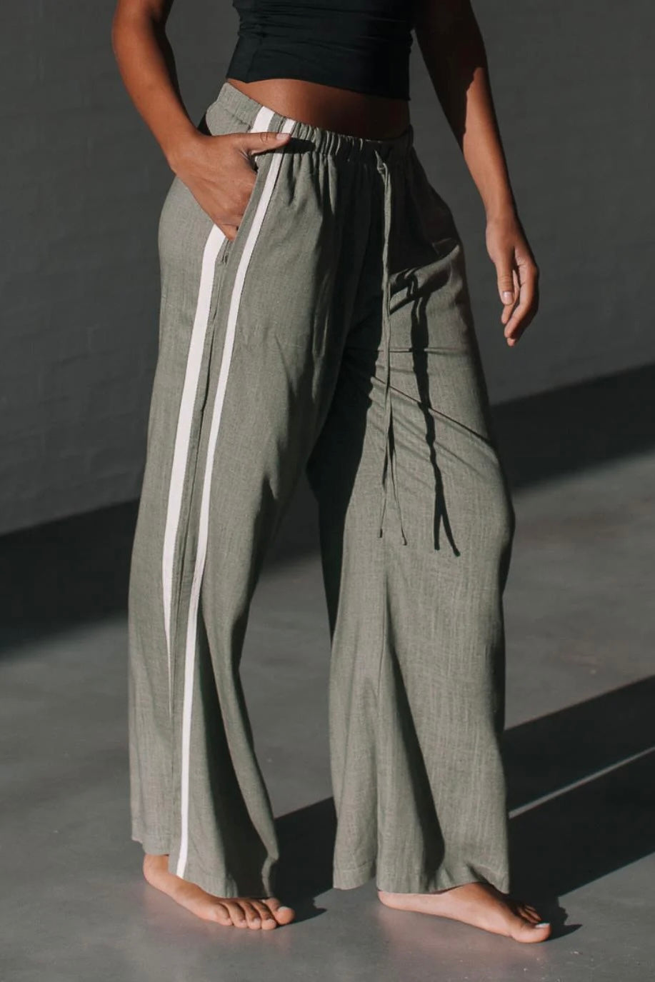 Berlin Side Stripe Linen Pants Khaki