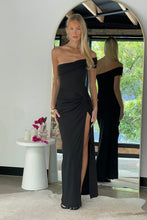 Load image into Gallery viewer, Mersy Maxi Dress Black
