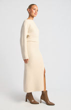 Load image into Gallery viewer, Boat Neck Fluffy Knit Oat Marl
