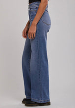 Load image into Gallery viewer, Abrand 94 Wide Julieta - Mid Vintage Blue
