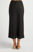 Load image into Gallery viewer, Arden Linen Blend Midi Skirt Black
