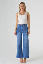 Load image into Gallery viewer, Mahira Wide Leg Jeans Mid Blue
