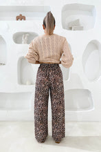 Load image into Gallery viewer, Shella Relaxed Pants Leopard
