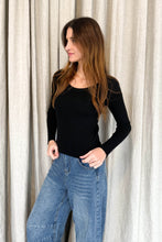 Load image into Gallery viewer, Rib Scoop Neck Knit Black
